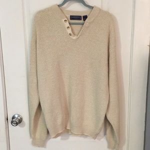 Men’s cream sweater